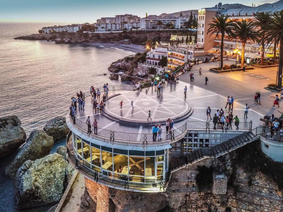 Nerja Apartamento Centro エクステリア 写真
